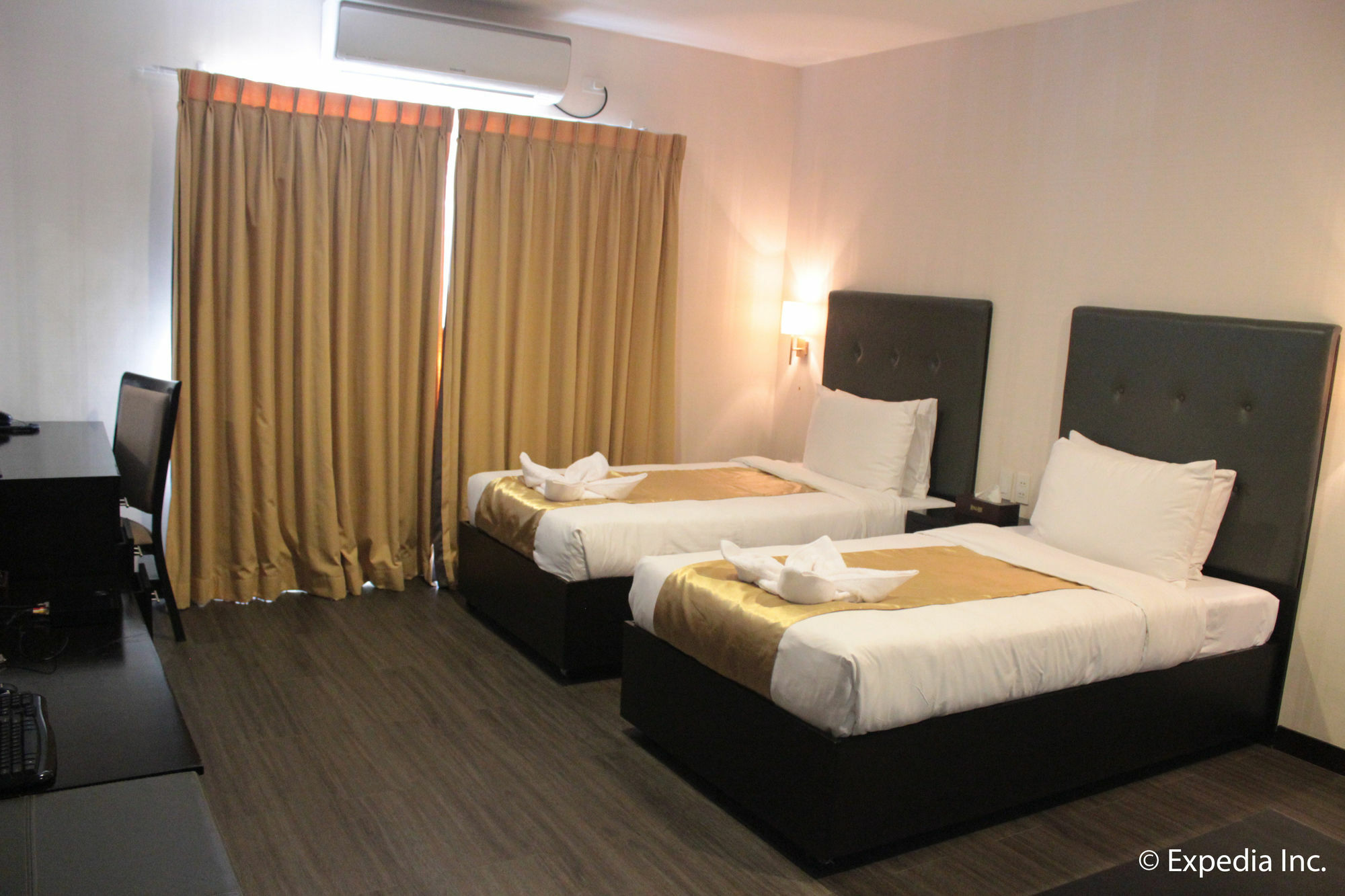 Sun Plaza Subic Hotel Olóngapo Exterior foto